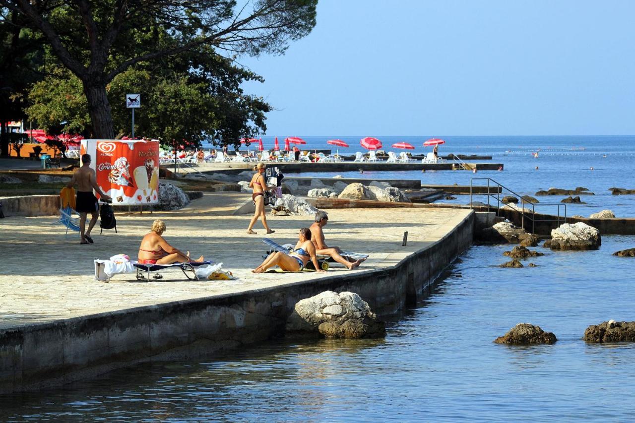 Apartments With A Parking Space Umag - 7666 Extérieur photo