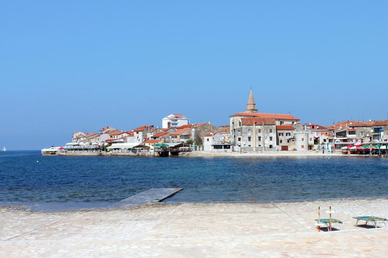 Apartments With A Parking Space Umag - 7666 Extérieur photo