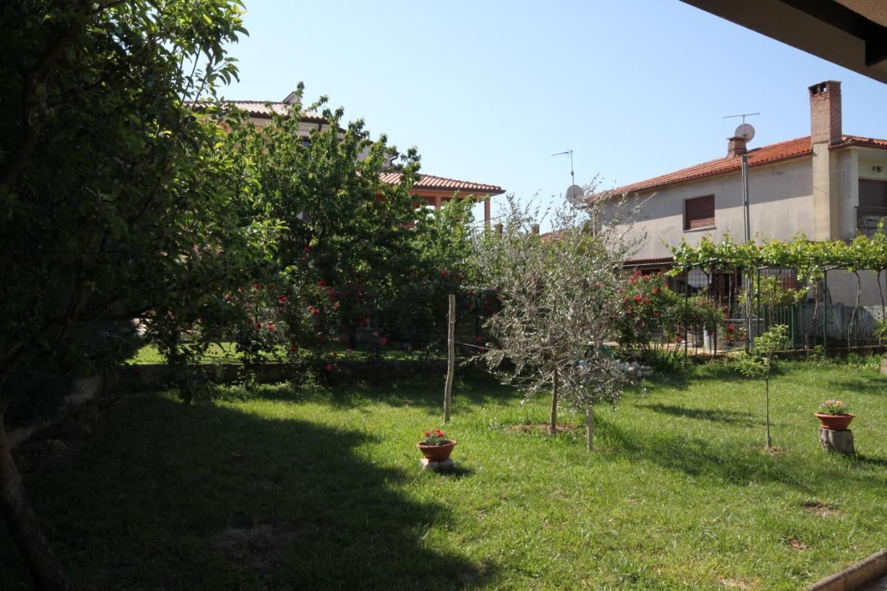 Apartments With A Parking Space Umag - 7666 Extérieur photo