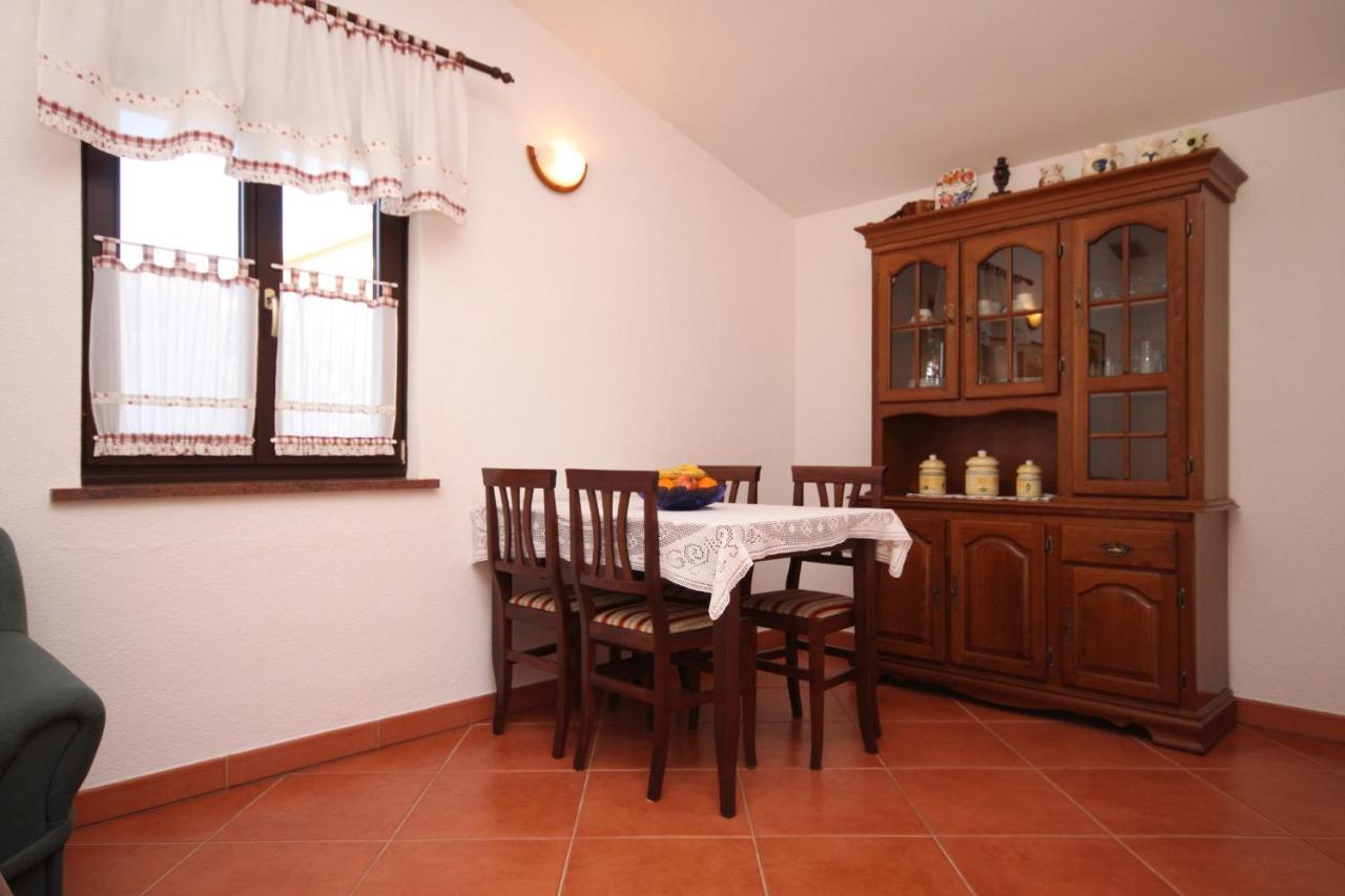 Apartments With A Parking Space Umag - 7666 Extérieur photo